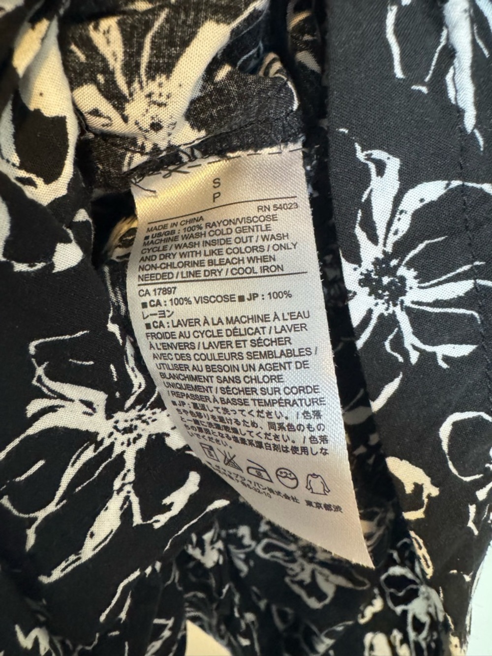 Banana Republic Black and White Floral Long-Sleeve Romper - Picture 5 of 9